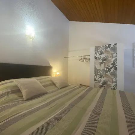 Duplex Renove 34 M² Face A La Plage A - Parking Inclus! - Fr-1-539-53 Apartman